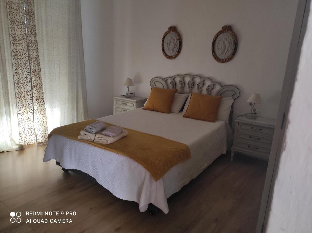 Casa De Las Lanzas Setenil De Las Bodegas Bagian luar foto